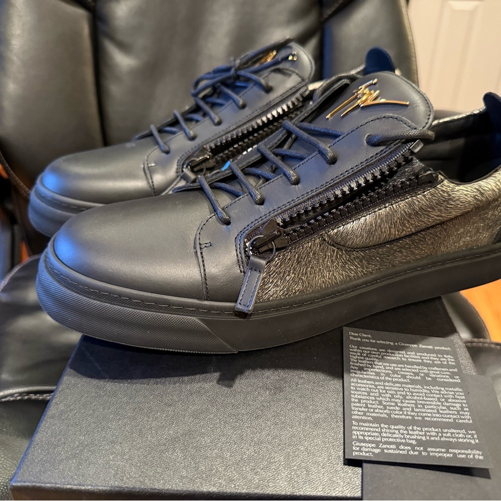 Giuseppe Zanotti Frankie Black Leather Low Top Sneakers with Gold Accents